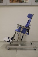 Учебное место учащегося с нарушением ОДА (р. гр. 0,70-0,90 м, столешница из пластика) - fgospostavki.ru - Мурманск